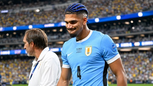 Araujo viajará a Barcelona para tratar unas molestias antes del Mundial Araujo viajará a Barcelona para tratar unas molestias antes del Mundial