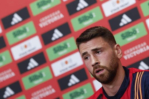 De la Fuente señala a Unai Simón como guardián de España para el Mundial