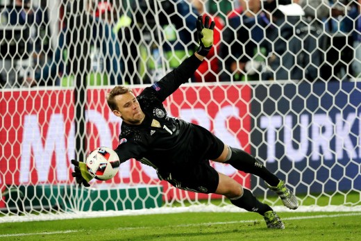 Neuer acelera para llegar al Mundial